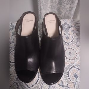 Gorgeous Cole Haan stacked heels, 9